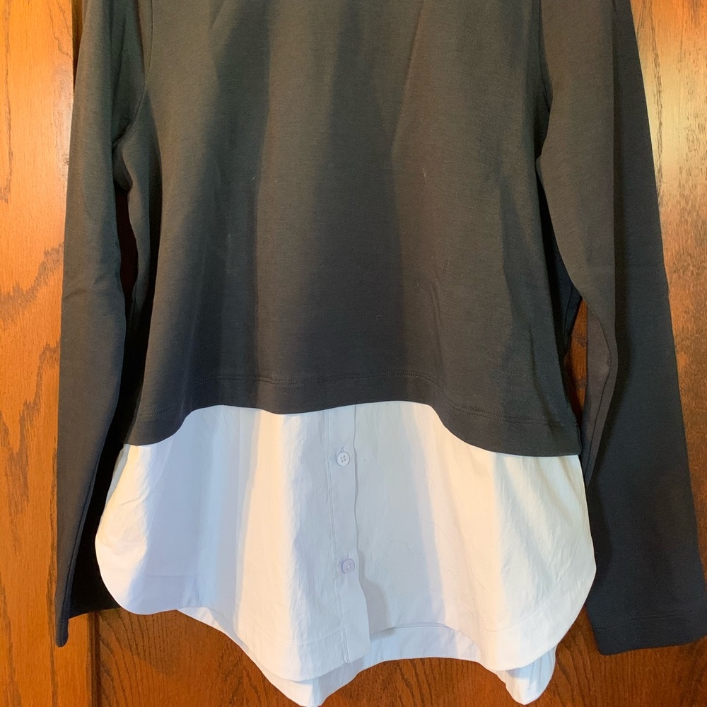 Athleta sweater